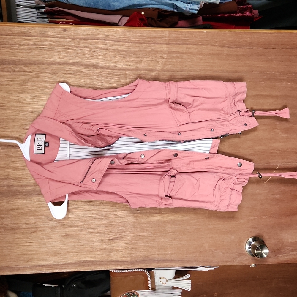 BKE utility style vest size large